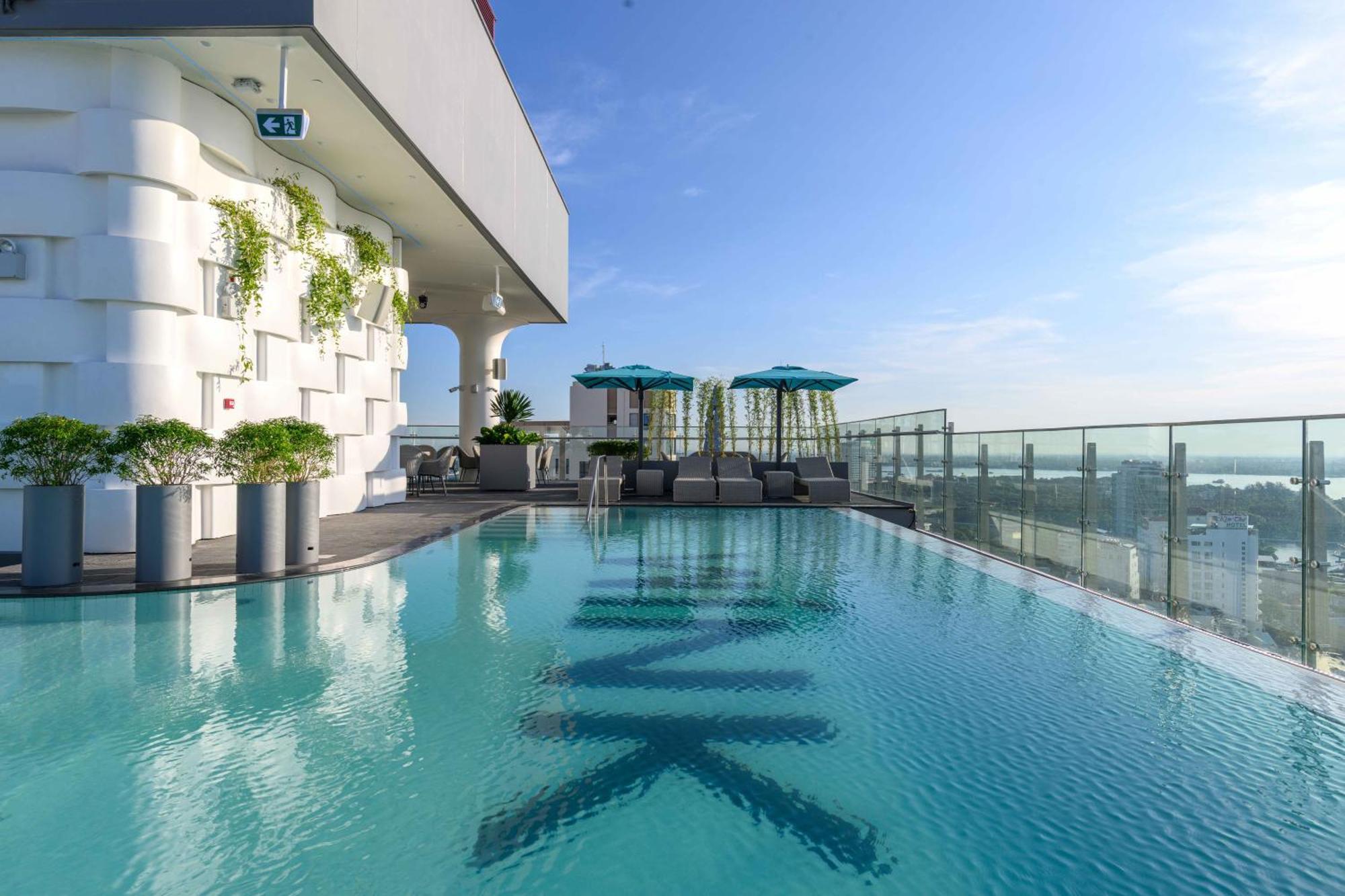 Wink Hotel Can Tho Ninh Kieu Wharf - 24Hrs Stay & Rooftop Pool Bar Extérieur photo